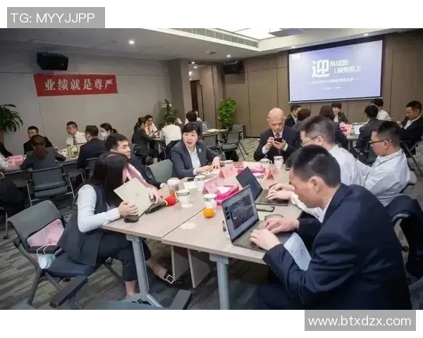 深圳篮球队与重庆篮球队赛后复盘团队协作的成功与不足分析